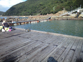 由良海つり公園